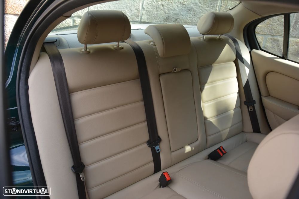 Jaguar X-Type 2.5 Sport Auto. - 11