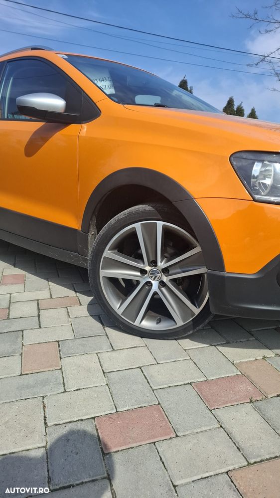 Volkswagen Polo - 5