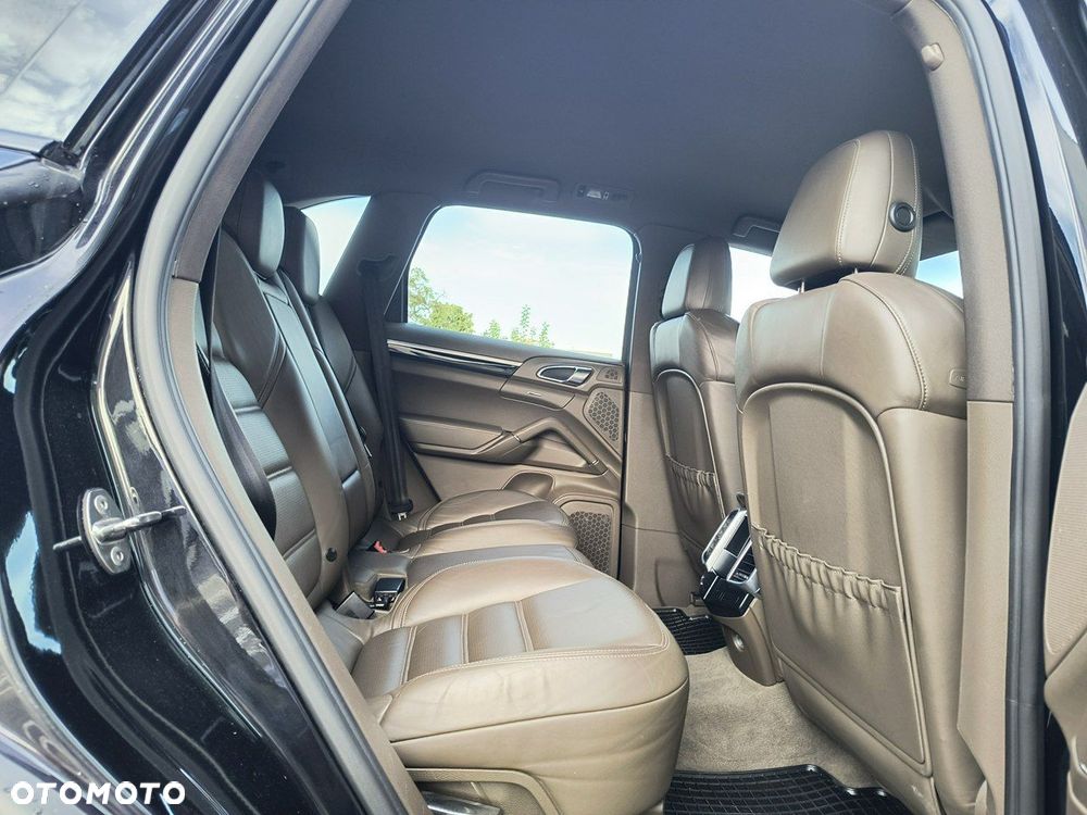 Porsche Cayenne Diesel Tiptronic S - 13