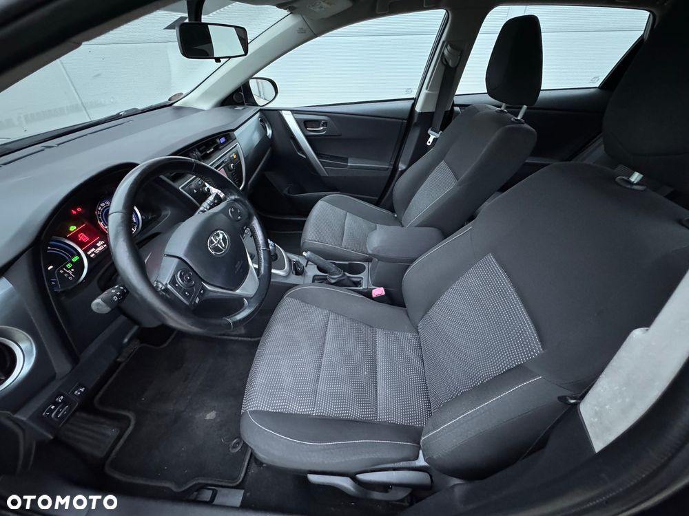 Toyota Auris - 12