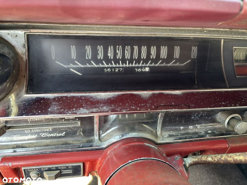 Cadillac Deville - 31