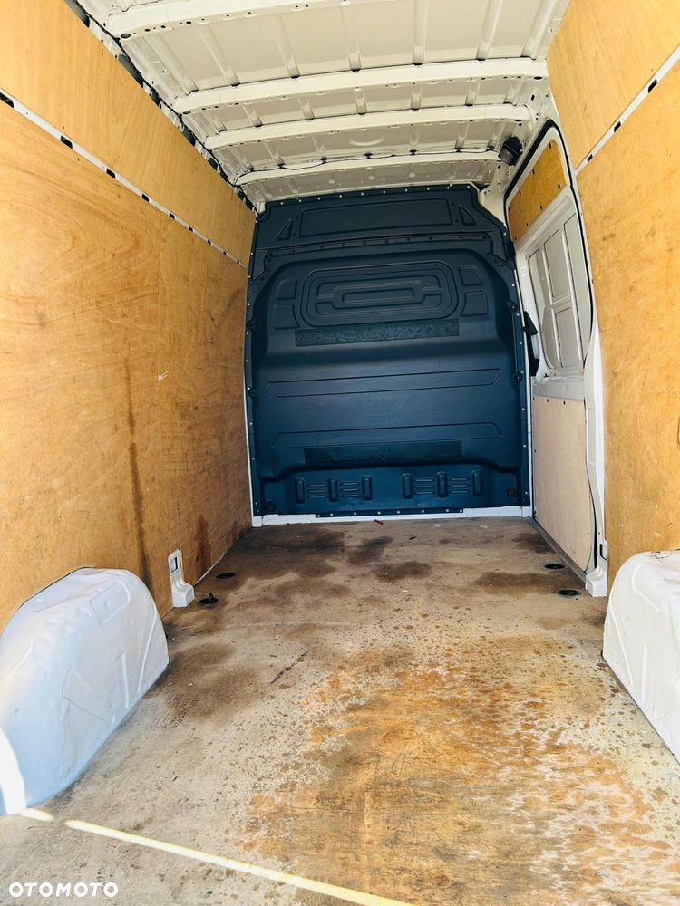 Mercedes-Benz sprinter - 12