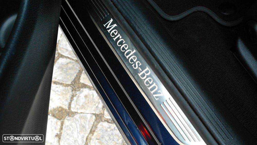 Mercedes-Benz E 300 de AMG Line - 42