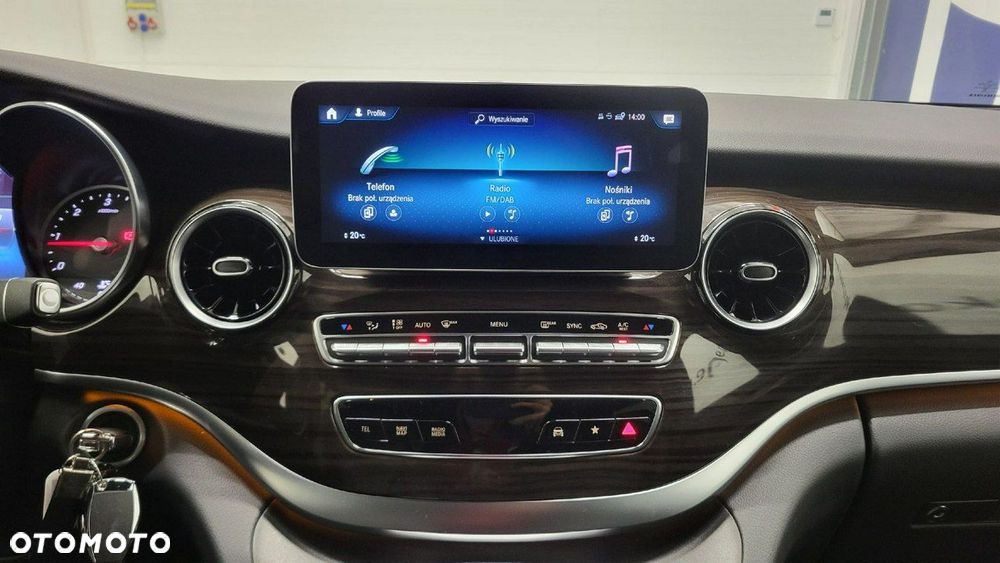 Mercedes-Benz Klasa V - 17