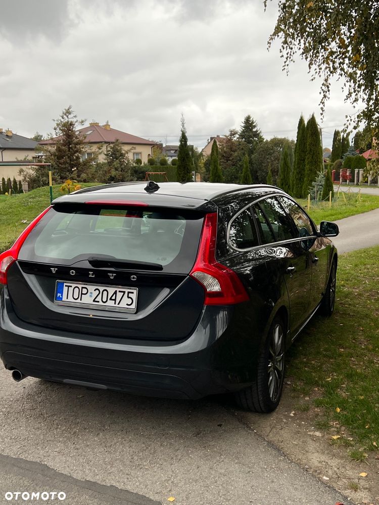 Volvo V60 D2 Summum - 7