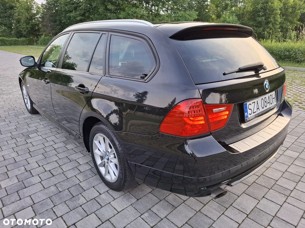 BMW Seria 3 318i - 10