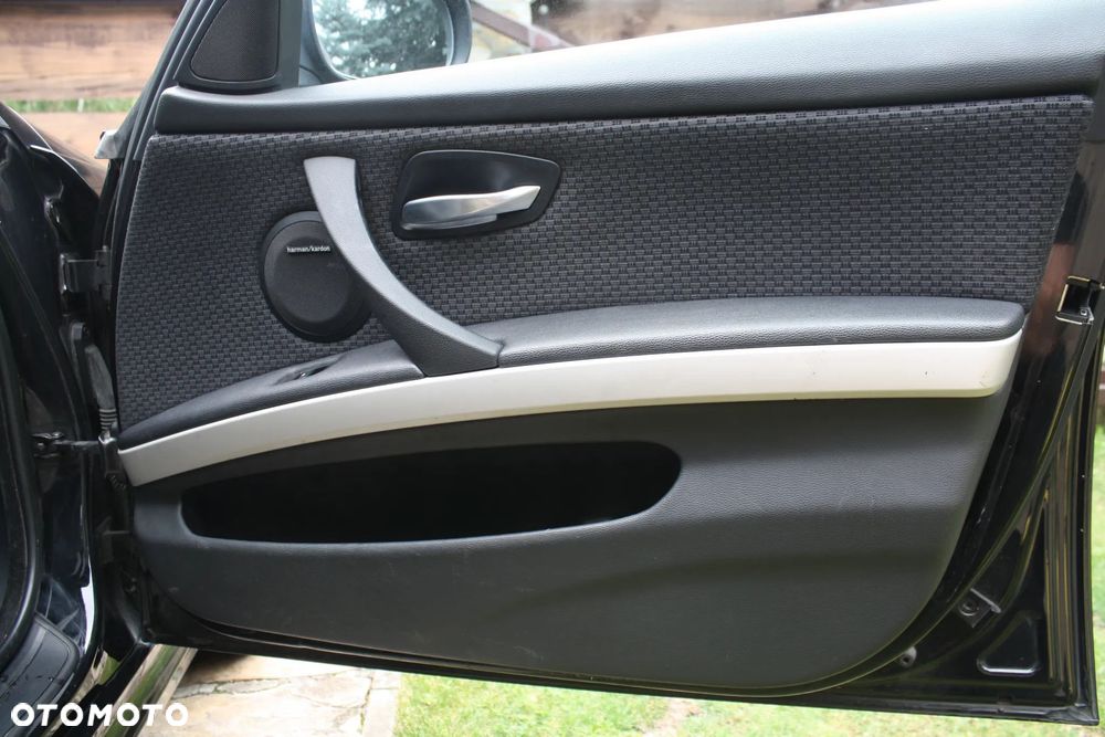 BMW Seria 3 320d - 19