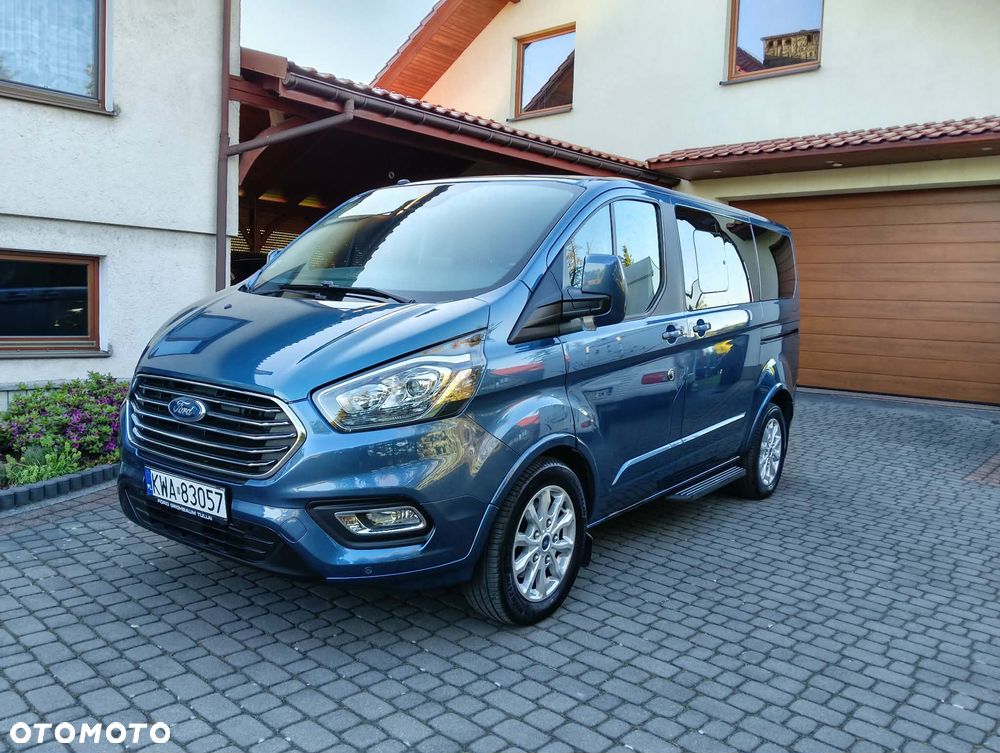 Ford Tourneo Custom - 10