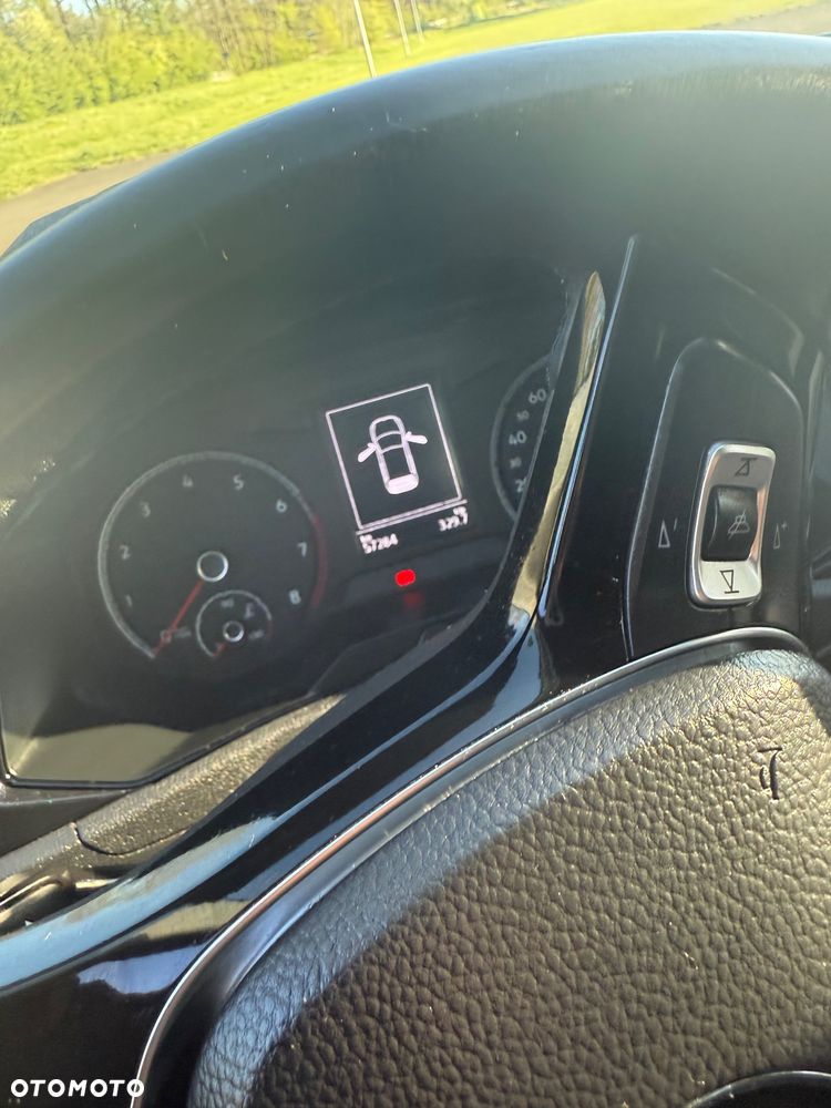 Volkswagen T-Roc 1.0 TSI - 10