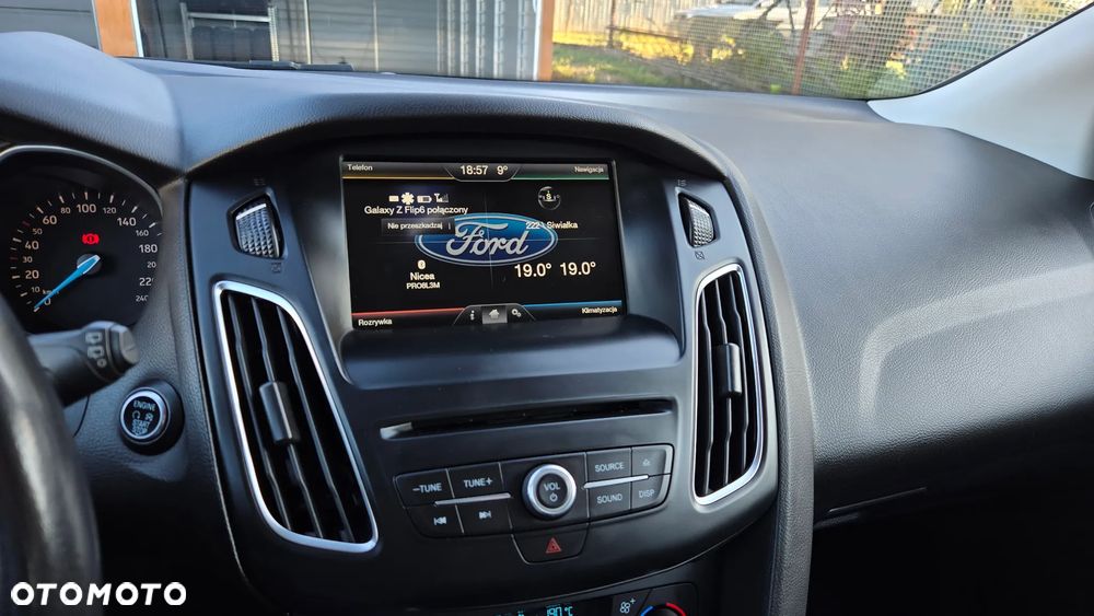 Ford Focus 2.0 TDCi Titanium ASS - 12