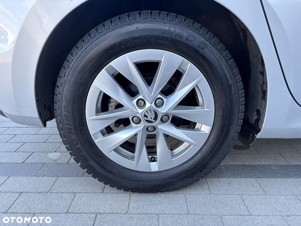 Skoda Fabia 1.0 TSI Ambition - 12