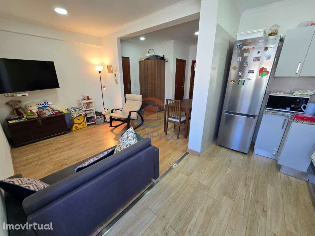 Apartamento T2 com Arrecadação de 12 m2 | Olival Basto, Odivelas - Grande imagem: 2/16