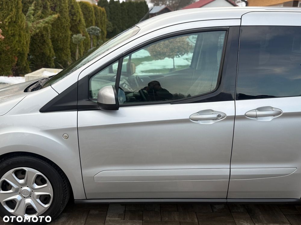 Ford Tourneo Courier 1.5 TDCi Titanium - 14