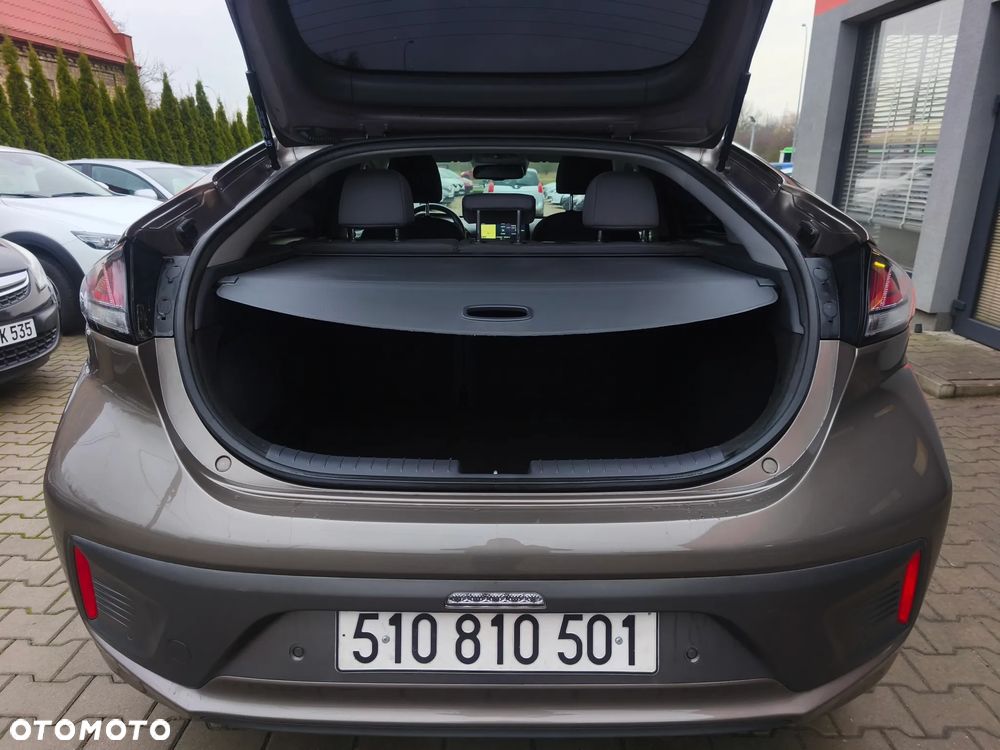 Hyundai IONIQ Hybrid Business - 9