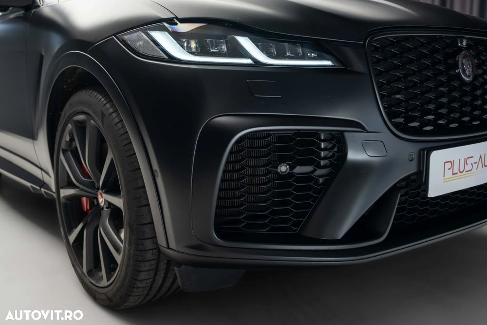 Jaguar F-Pace P550 AWD SVR - 7