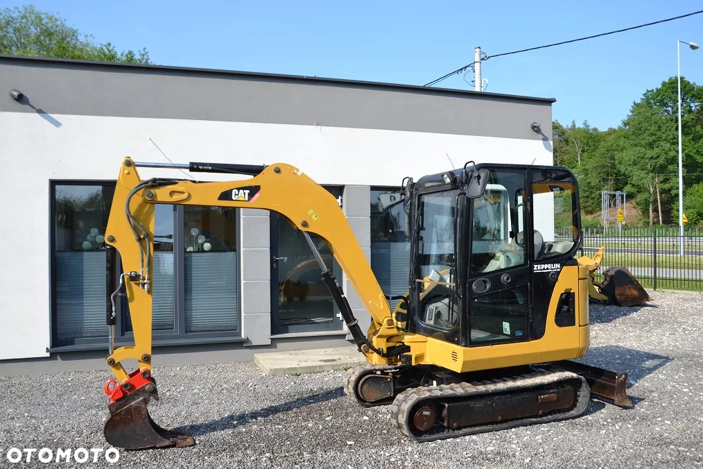 Caterpillar 302.5 - 3