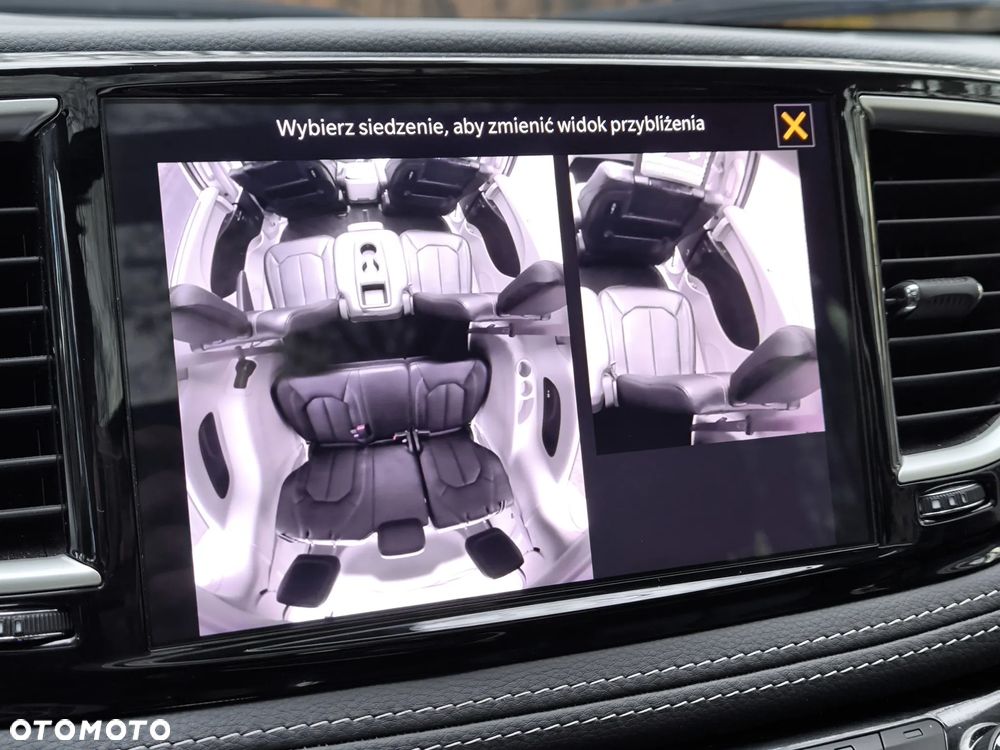Chrysler Pacifica - 28