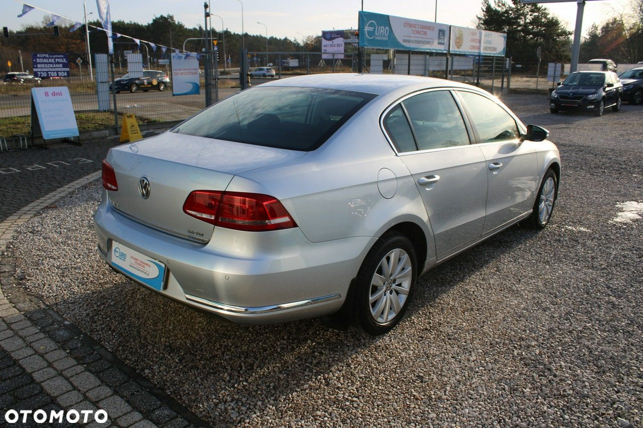 Volkswagen Passat - 7