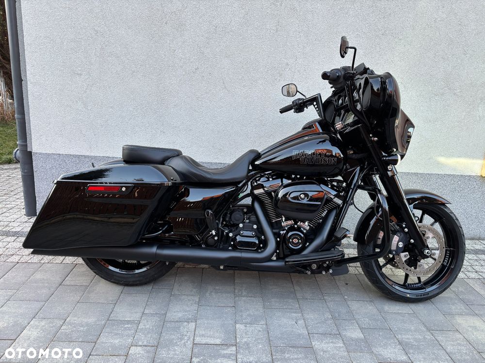 Harley-Davidson Touring Street Glide - 1