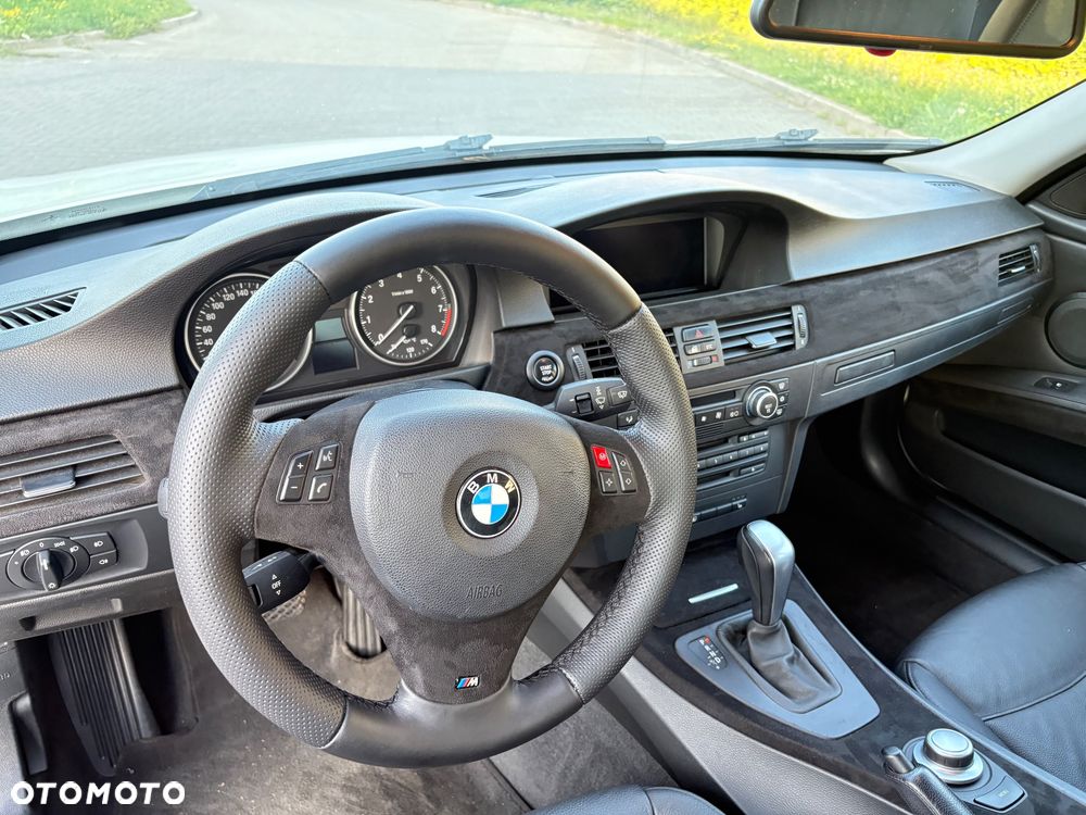 BMW Seria 3 335i - 28