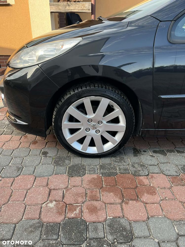 Peugeot 207 1.6 HDi 16V Sporty - 4