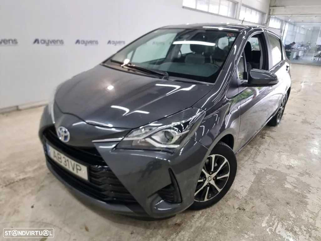 Toyota Yaris 1.5 HSD Comfort - 1