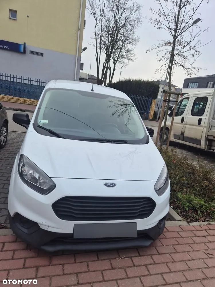 Ford transit courier - 6