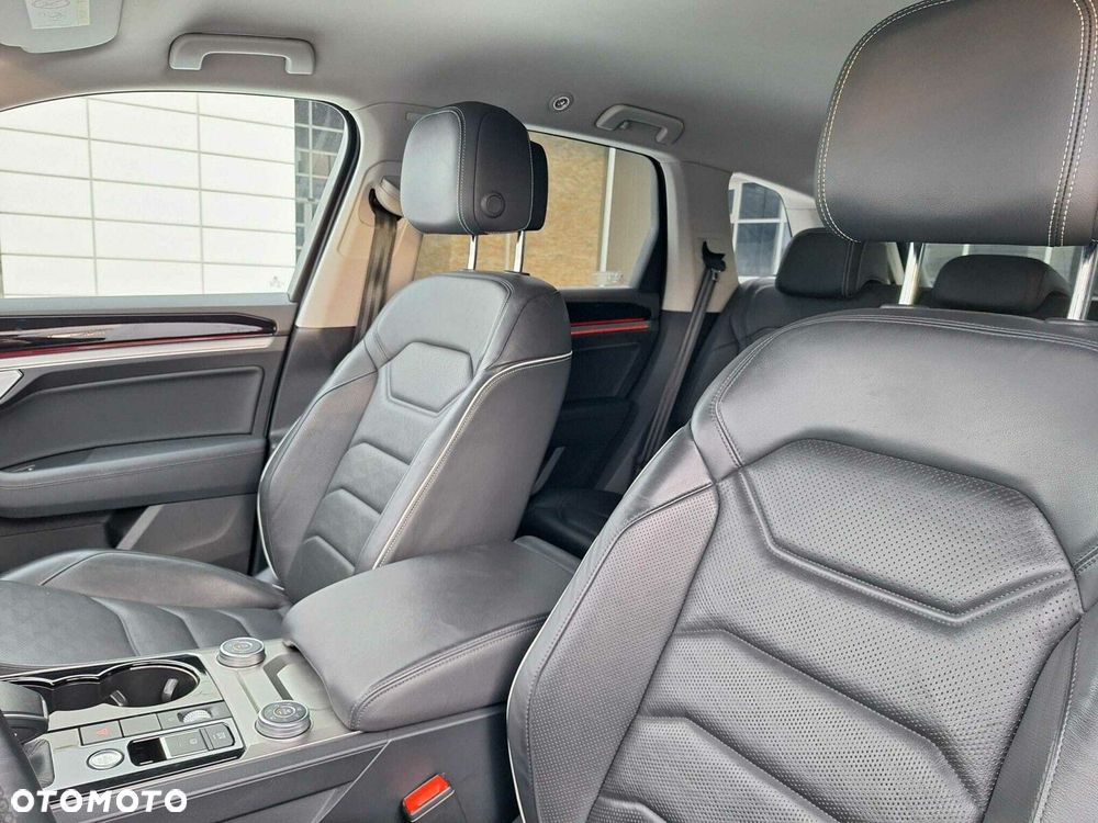 Volkswagen Touareg - 10