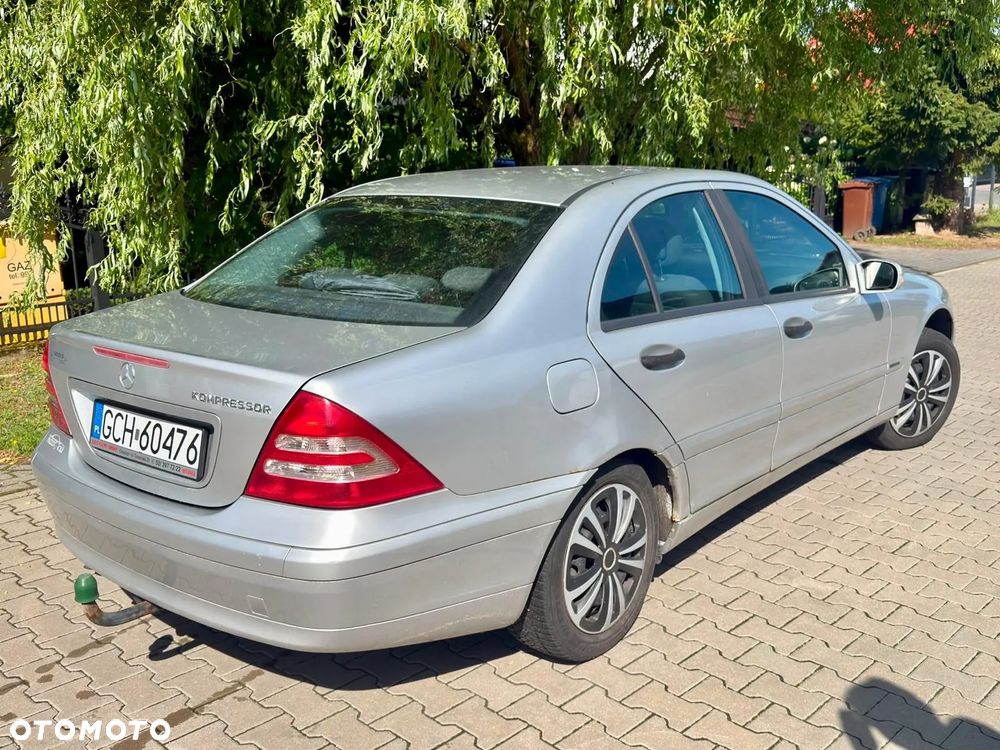 Mercedes-Benz Klasa C 180 Kompressor Classic - 7