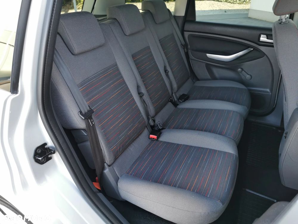 Ford Focus C-Max 1.8 TDCi Ghia - 9