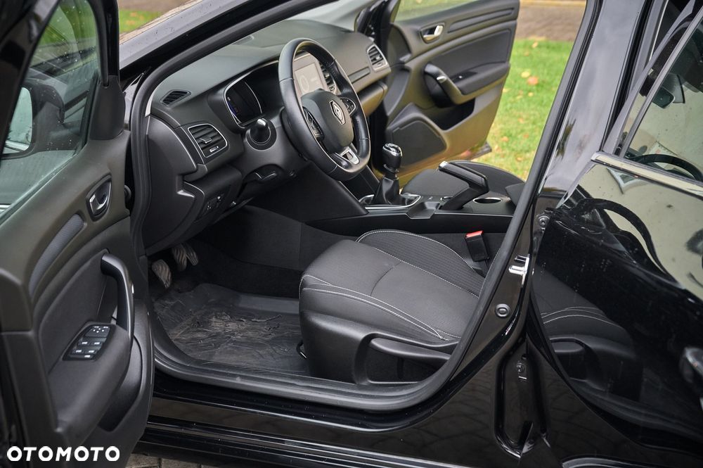 Renault Megane 2018 photo 5