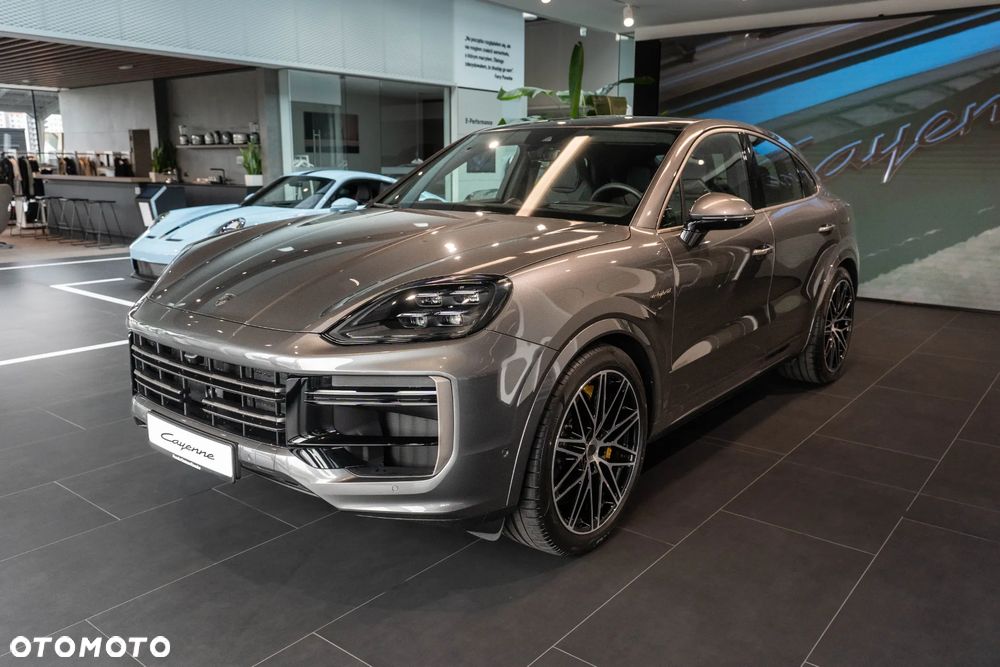 Porsche Cayenne Turbo E-Hybrid PHEV - 3