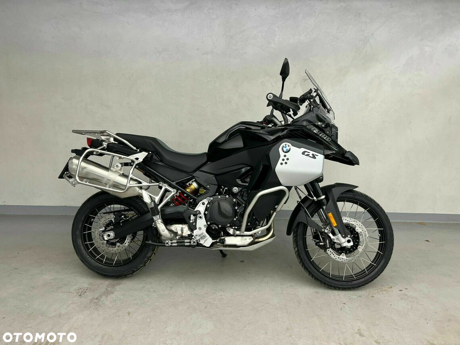 BMW F - 2