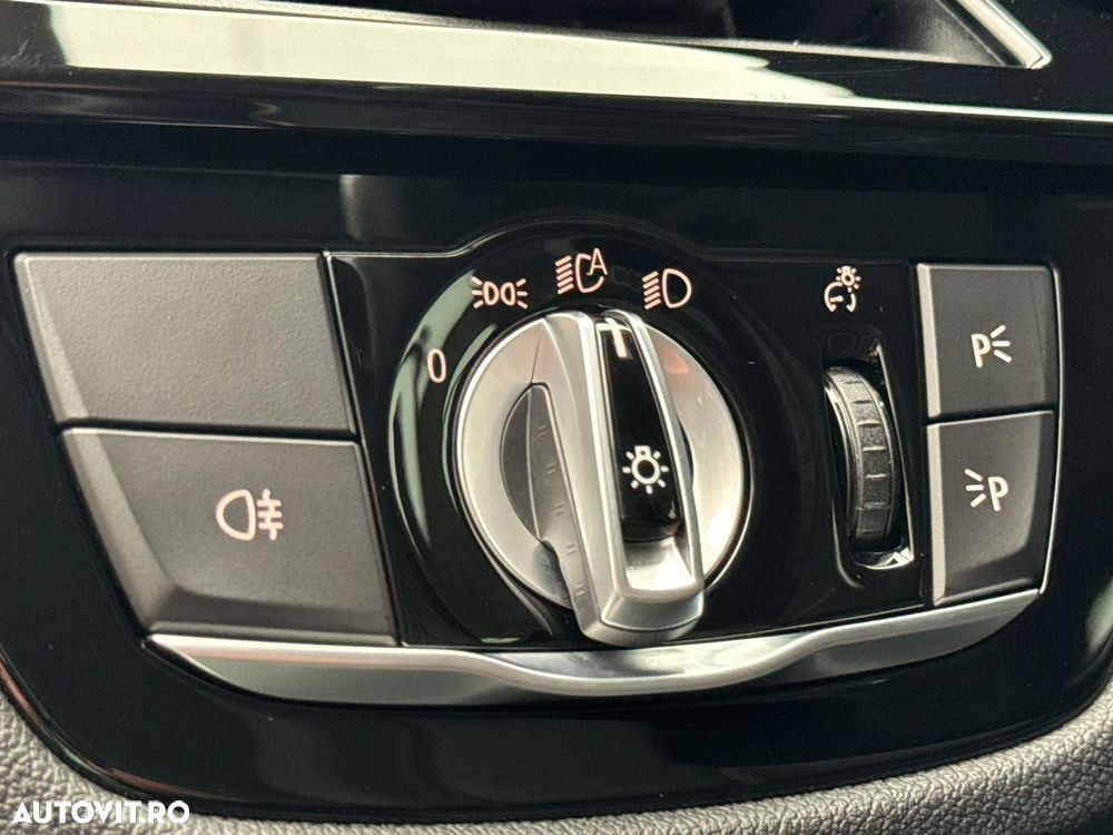 BMW Seria 5 518d AT MHEV - 30