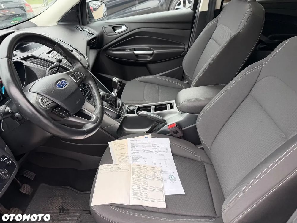 Ford Kuga 1.5 EcoBoost 2x4 Black & Silver - 11