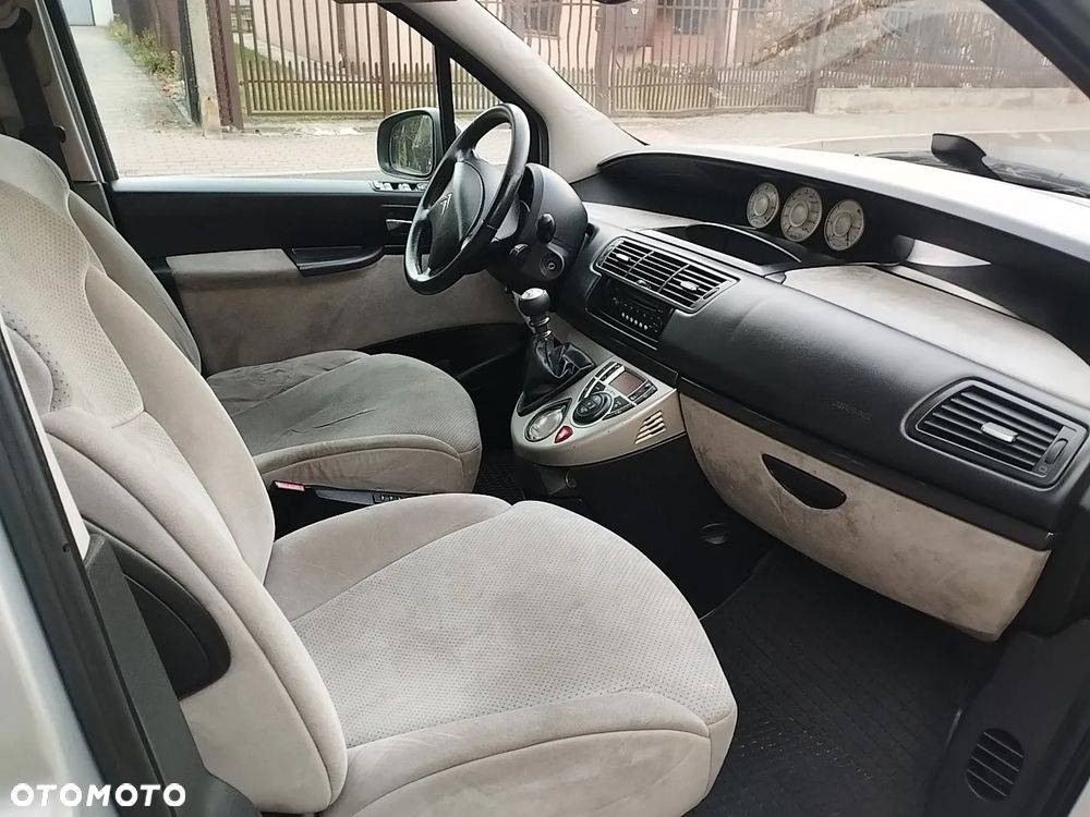 Citroën C8 2.0 HDi Exclusive - 10
