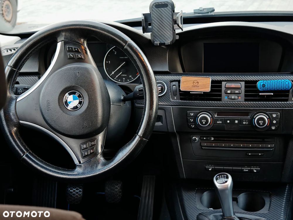 BMW Seria 3 318d - 5