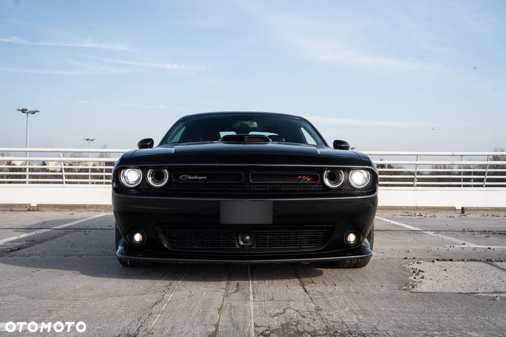 Dodge Challenger 6.4 Scat Pack - 4