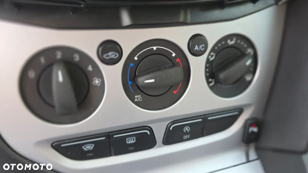 Ford Focus 1.0 EcoBoost Start-Stopp-System Champions Edition - 22