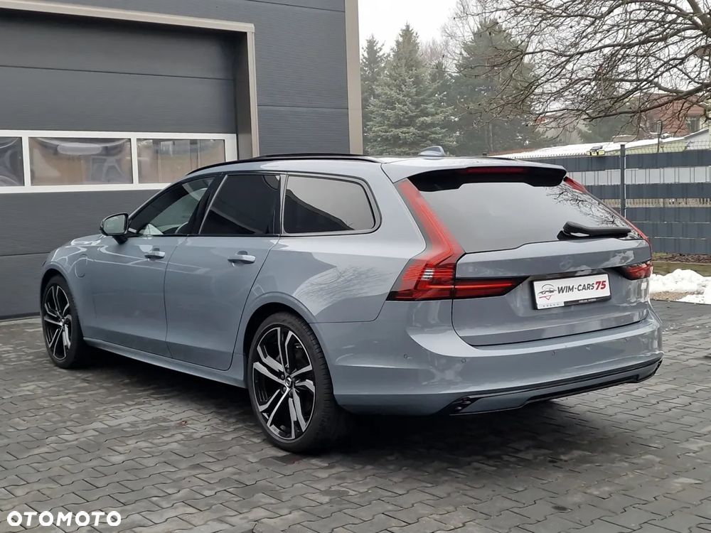 Volvo V90 T8 AWD Plug-In Hybrid R-Design - 6