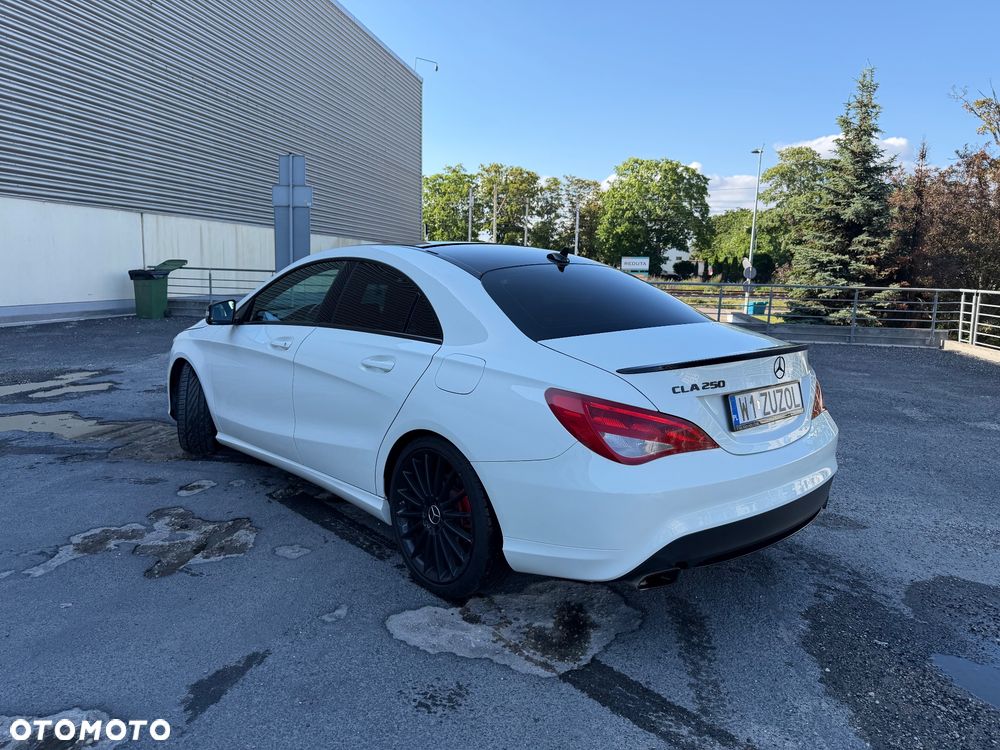 Mercedes-Benz CLA 250 4-Matic - 3