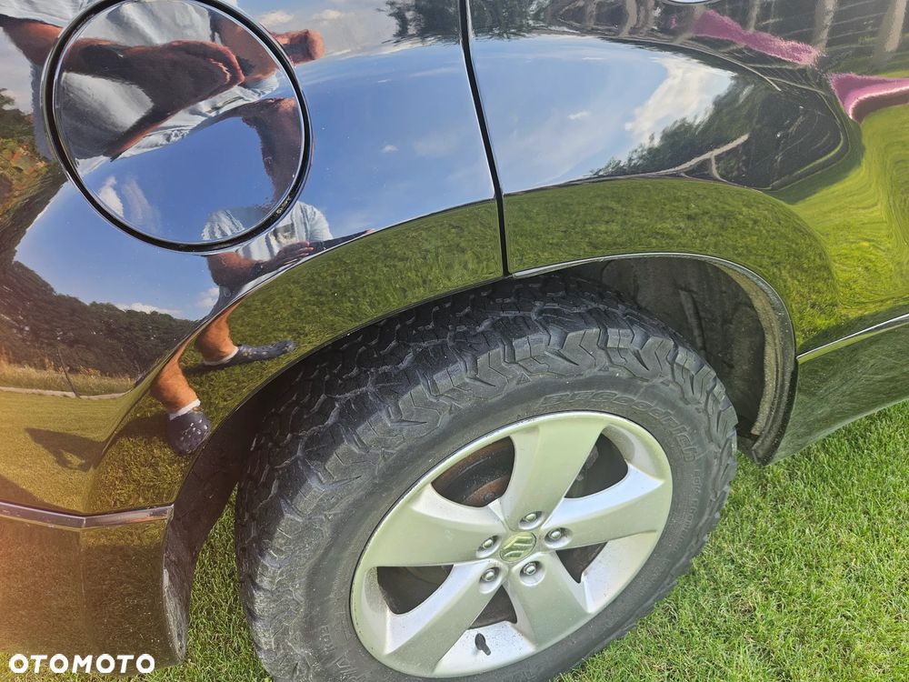 Suzuki Grand Vitara 2.0 - 13