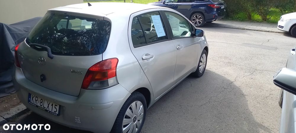 Toyota Yaris 1.33 Luna - 3