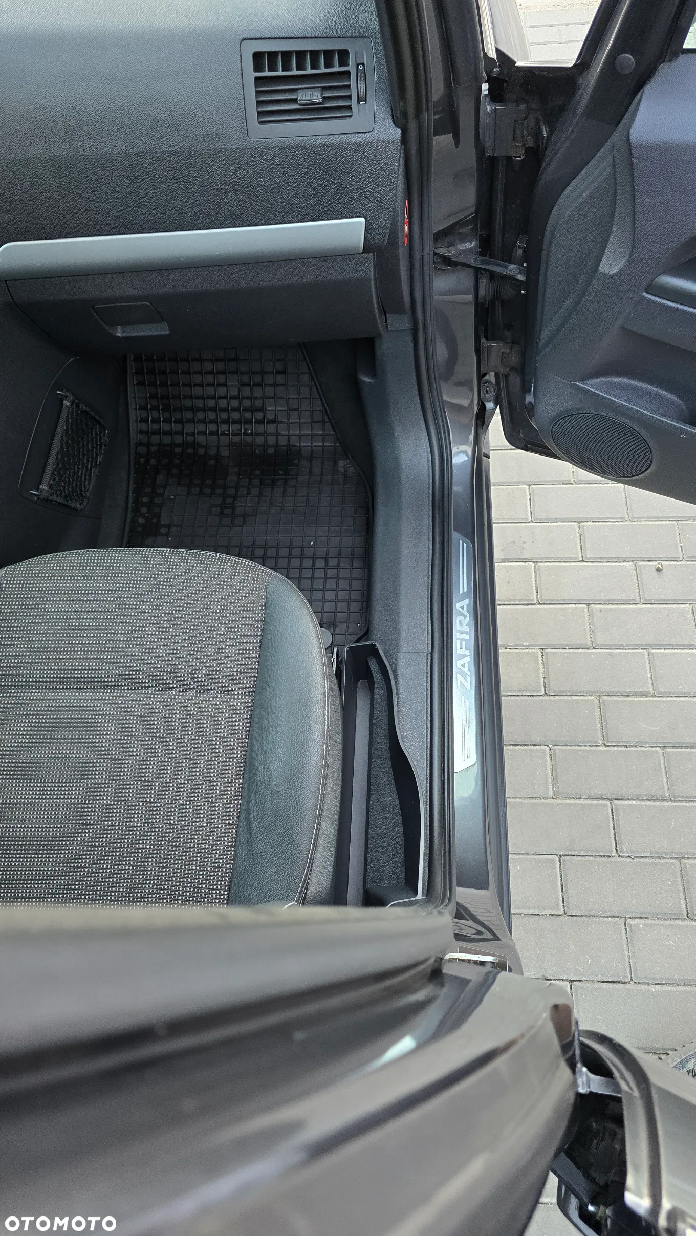 Opel Zafira 1.8 Essentia - 18