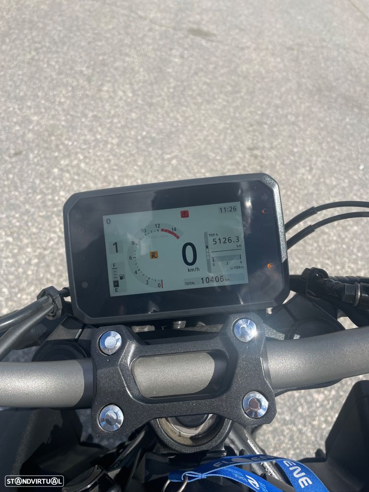Honda CB - 4