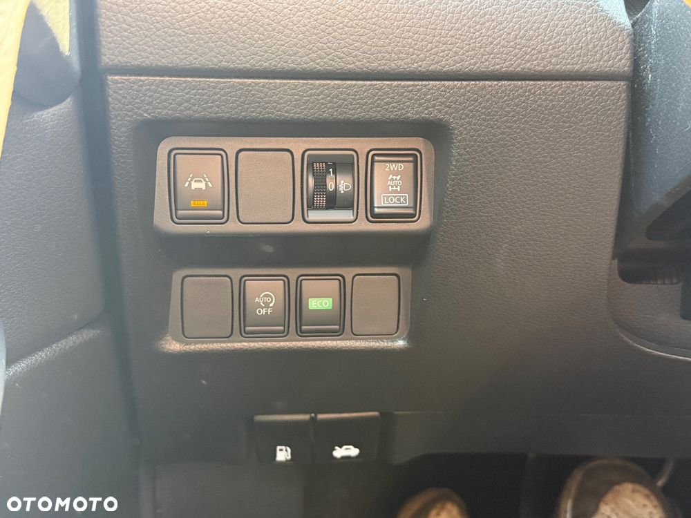 Nissan Qashqai 1.7 dCi 4x4 N-Connecta Xtronic - 18