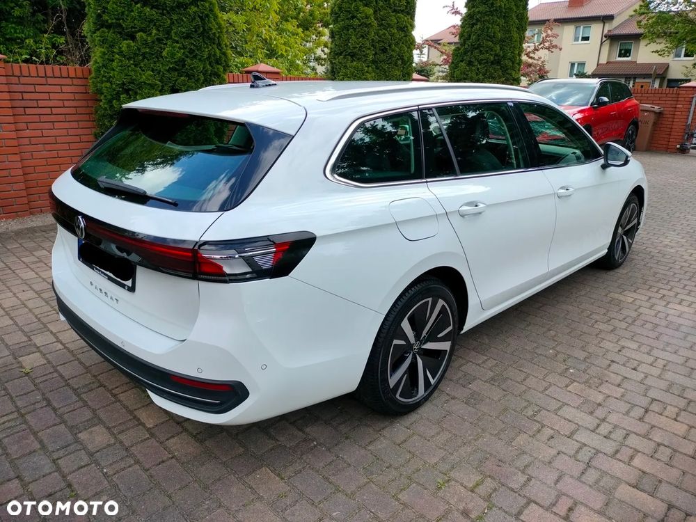 Volkswagen Passat - 2