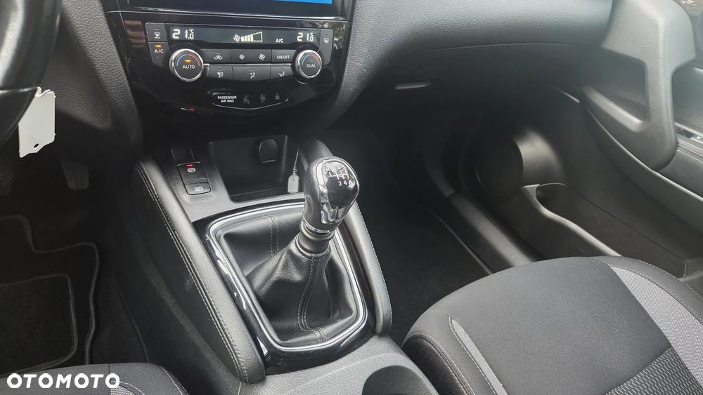 Nissan Qashqai 1.6 DCi N-Tec - 21