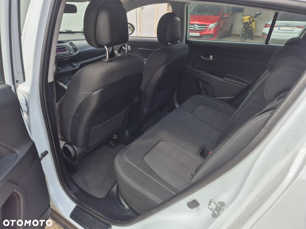Kia Sportage 1.6 GDI L 2WD - 37