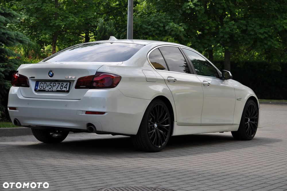 BMW Seria 5 535i xDrive - 7